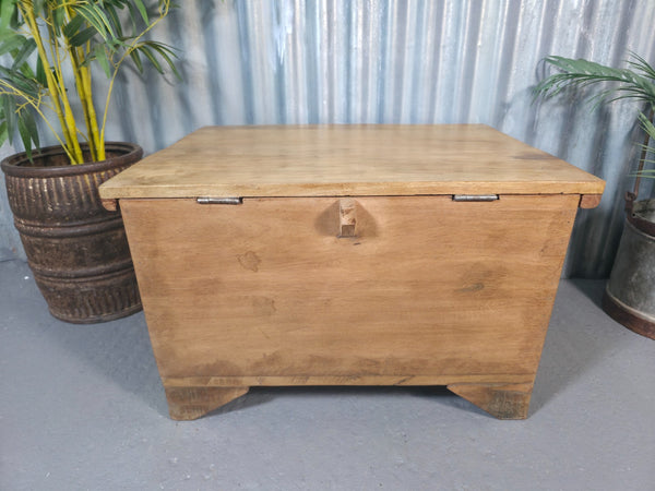 Vintage Reclaimed Rustic Indian Solid Wooden Dowry Chest Coffee Side Table Trunk