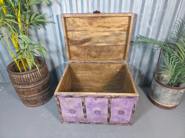 Vintage Reclaimed Hand Made Indian Storage Trunk Chest Coffee Table