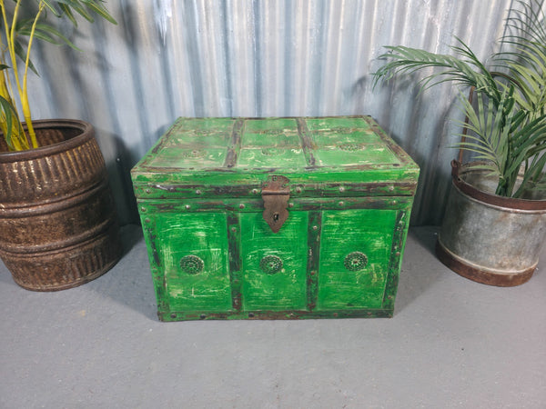 Vintage Reclaimed Hand Made Indian Storage Trunk Chest Coffee Table