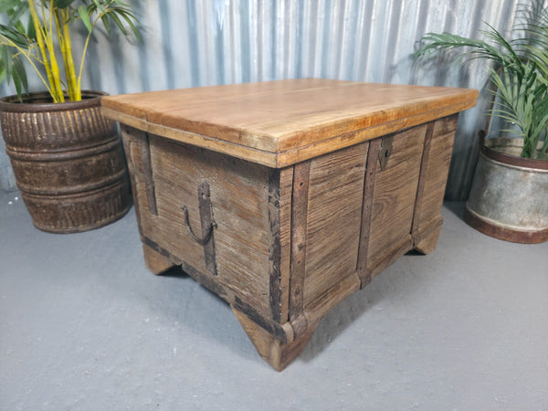 Vintage Reclaimed Rustic Indian Solid Wooden Dowry Chest Coffee Side Table Trunk