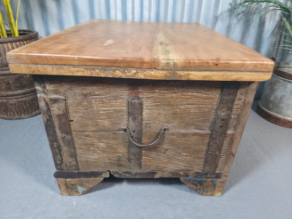 Vintage Reclaimed Rustic Indian Solid Wooden Dowry Chest Coffee Side Table Trunk