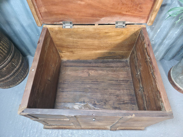 Vintage Reclaimed Rustic Indian Solid Wooden Dowry Chest Coffee Side Table Trunk