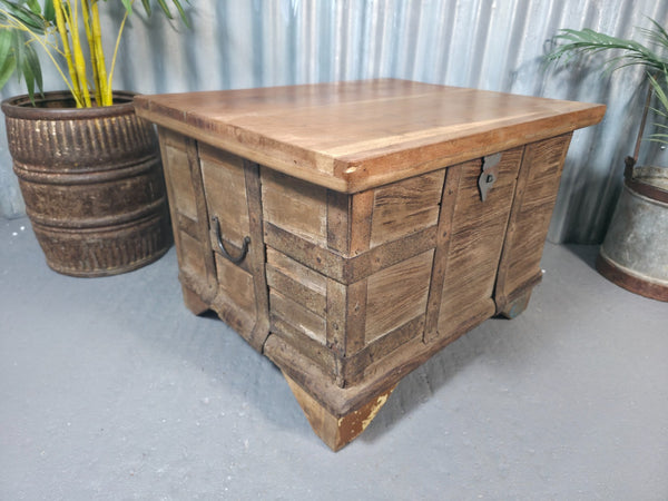 Vintage Reclaimed Rustic Indian Solid Wooden Dowry Chest Coffee Side Table Trunk