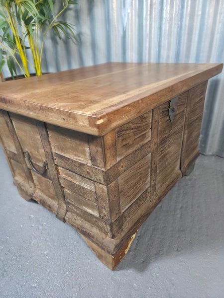 Vintage Reclaimed Rustic Indian Solid Wooden Dowry Chest Coffee Side Table Trunk