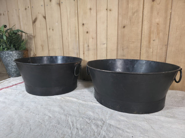 Rustic Reclaimed Metal Oval Tub Planter