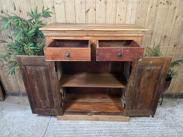 Vintage Indian Reclaimed Solid Wooden Carved Tv Unit Sideboard Drinks Cupboard