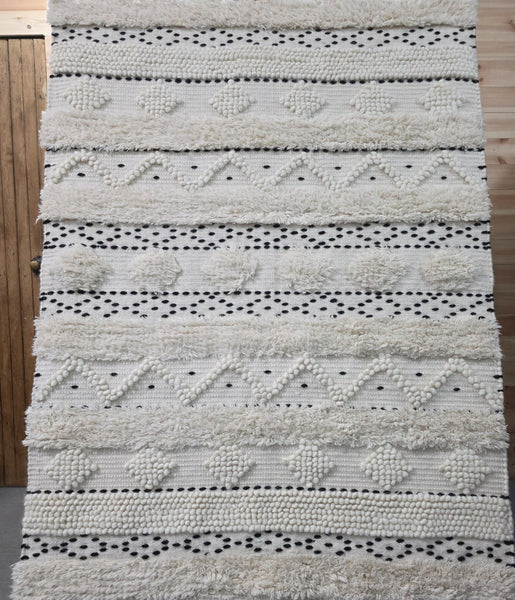 Large Hand Made Bohemian Boho Moroccan Berber Style 4ft  6ft Wool And Cotton Rug