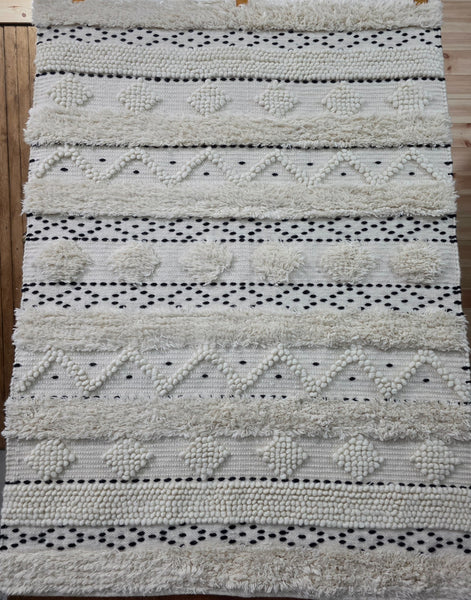 Large Hand Made Bohemian Boho Moroccan Berber Style 4ft  6ft Wool And Cotton Rug