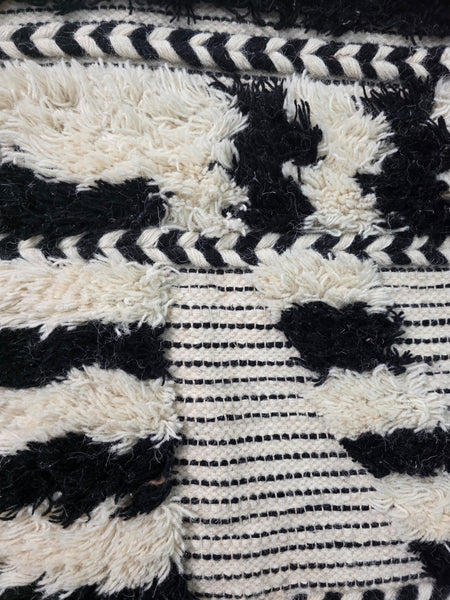 Large Hand Made Bohemian Boho Moroccan Berber Style 4ft  6ft Wool And Cotton Rug
