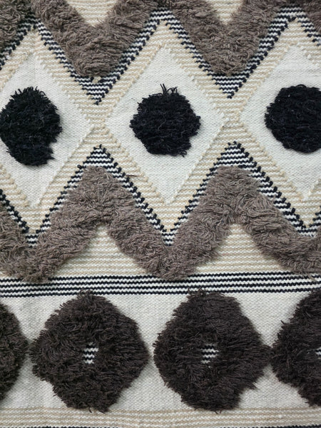 Large Hand Made Bohemian Boho Moroccan Berber Style 4ft  6ft Wool And Cotton Rug