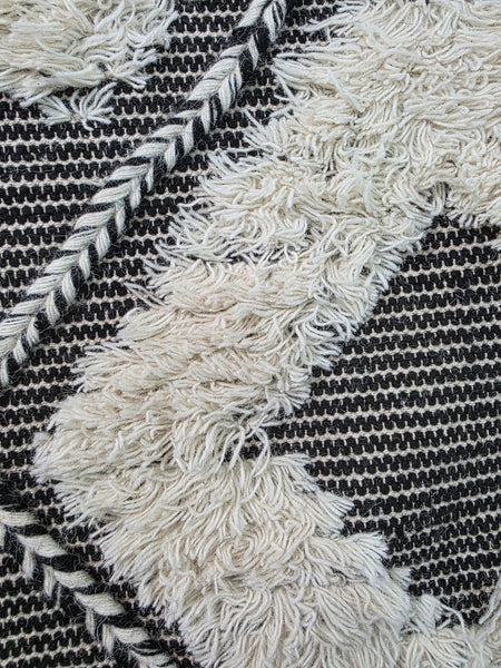 Large Hand Made Bohemian Boho Moroccan Berber Style 4ft  6ft Wool And Cotton Rug