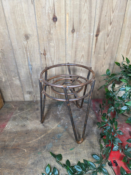 Rustic Reclaimed Heavy Duty Metal Iron Plant Pot Stand
