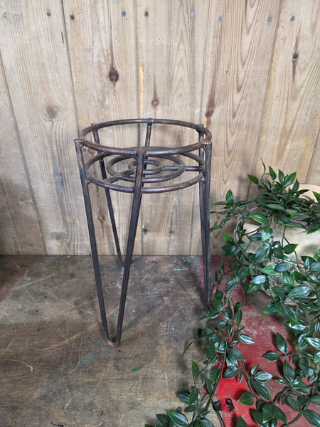 Rustic Reclaimed Heavy Duty Metal Iron Plant Pot Stand