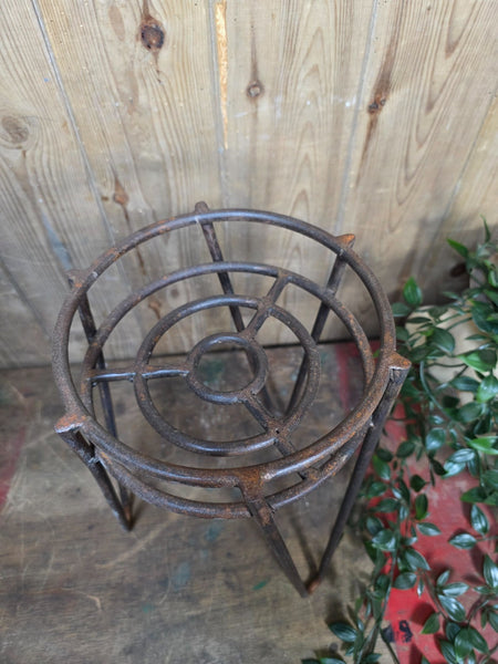 Rustic Reclaimed Heavy Duty Metal Iron Plant Pot Stand