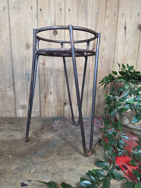 Rustic Reclaimed Heavy Duty Metal Iron Plant Pot Stand