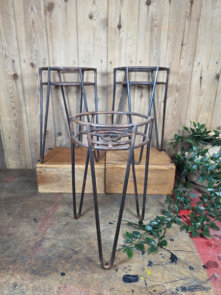 Rustic Reclaimed Heavy Duty Metal Iron Plant Pot Stand