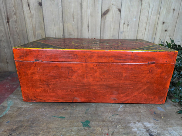 Vintage Indian Hand Painted Metal Tin Railway Travel Storage Chest Trunk