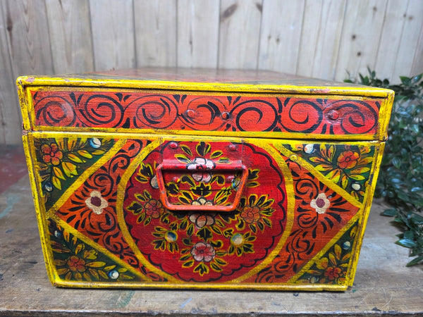 Vintage Indian Hand Painted Metal Tin Railway Travel Storage Chest Trunk