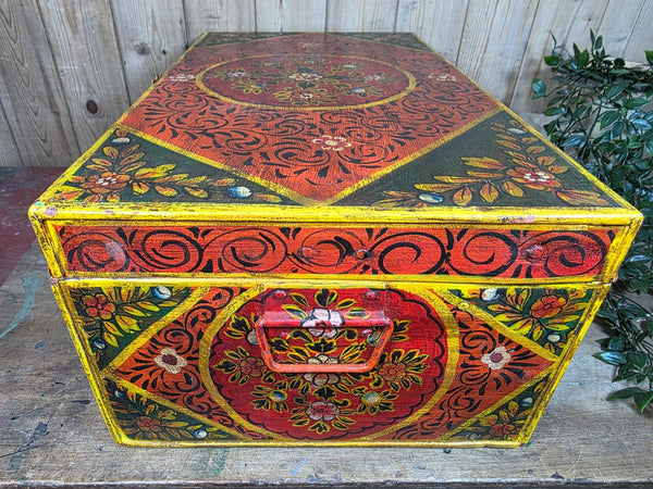 Vintage Indian Hand Painted Metal Tin Railway Travel Storage Chest Trunk