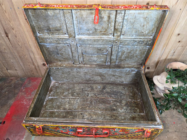 Vintage Indian Hand Painted Metal Tin Railway Travel Storage Chest Trunk