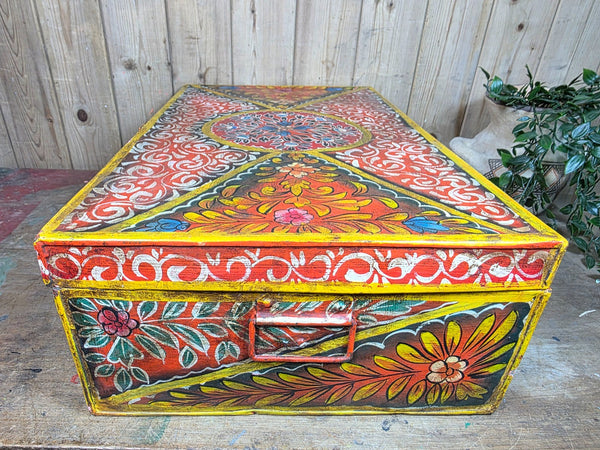 Vintage Indian Hand Painted Metal Tin Railway Travel Storage Chest Trunk