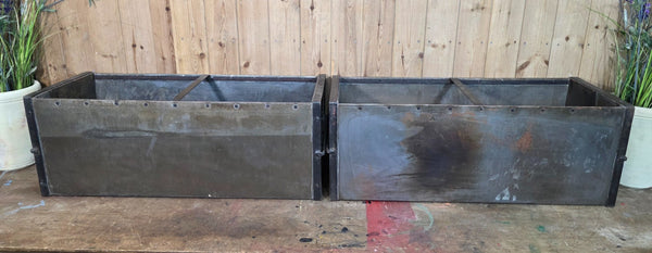 Vintage Reclaimed Metal Galvanised Riveted 3ft Garden Planter Feeder Trough Tub