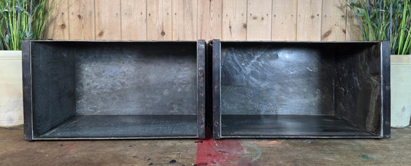 Vintage Reclaimed Metal Galvanised Riveted 2ft Garden Planter Feeder Trough Tub