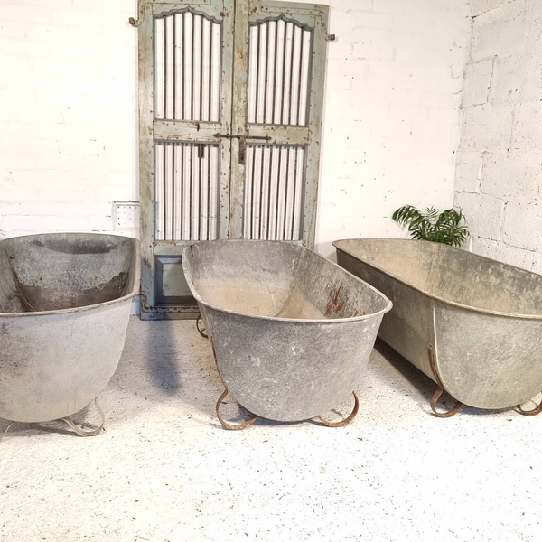 Large Vintage European Galvanised Zinc Tin Bath Tub Garden Wildlife Pond Planter