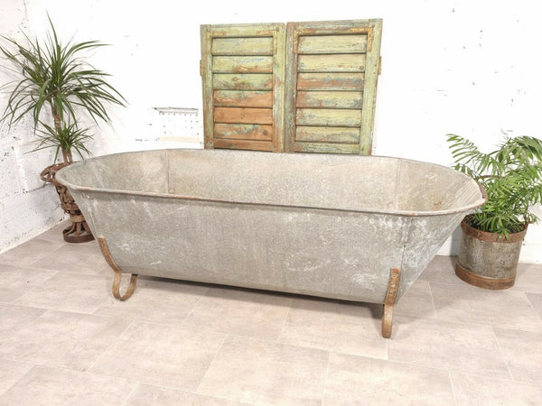 Large Vintage European Galvanised Zinc Tin Bath Tub Garden Wildlife Pond Planter