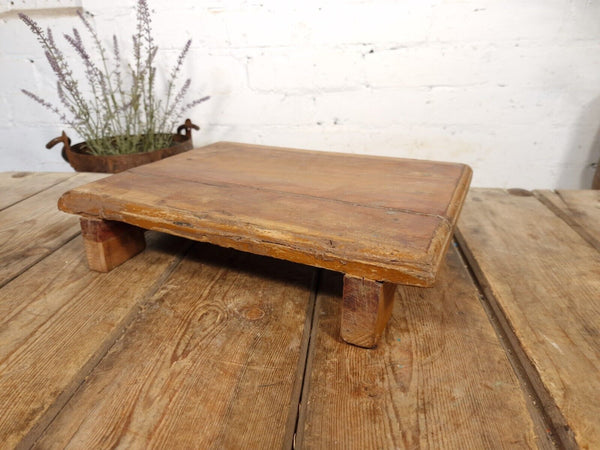 Vintage Rustic Solid Wooden Serving Platter Tray Table Stand Chopping Board