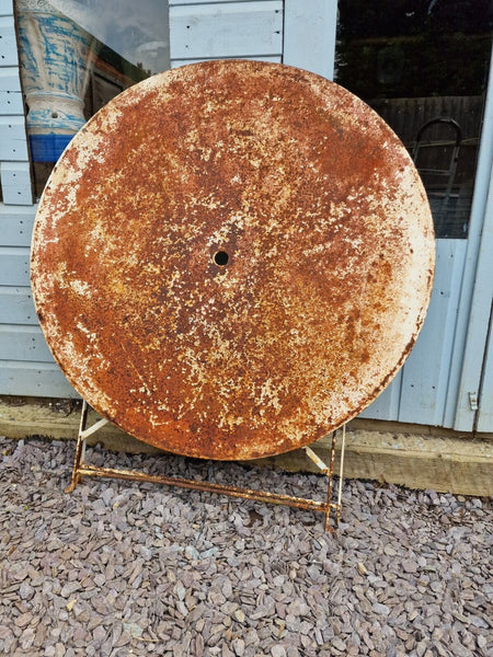 Vintage French Rustic Round Metal Folding Bistro Cafe Garden Patio Table