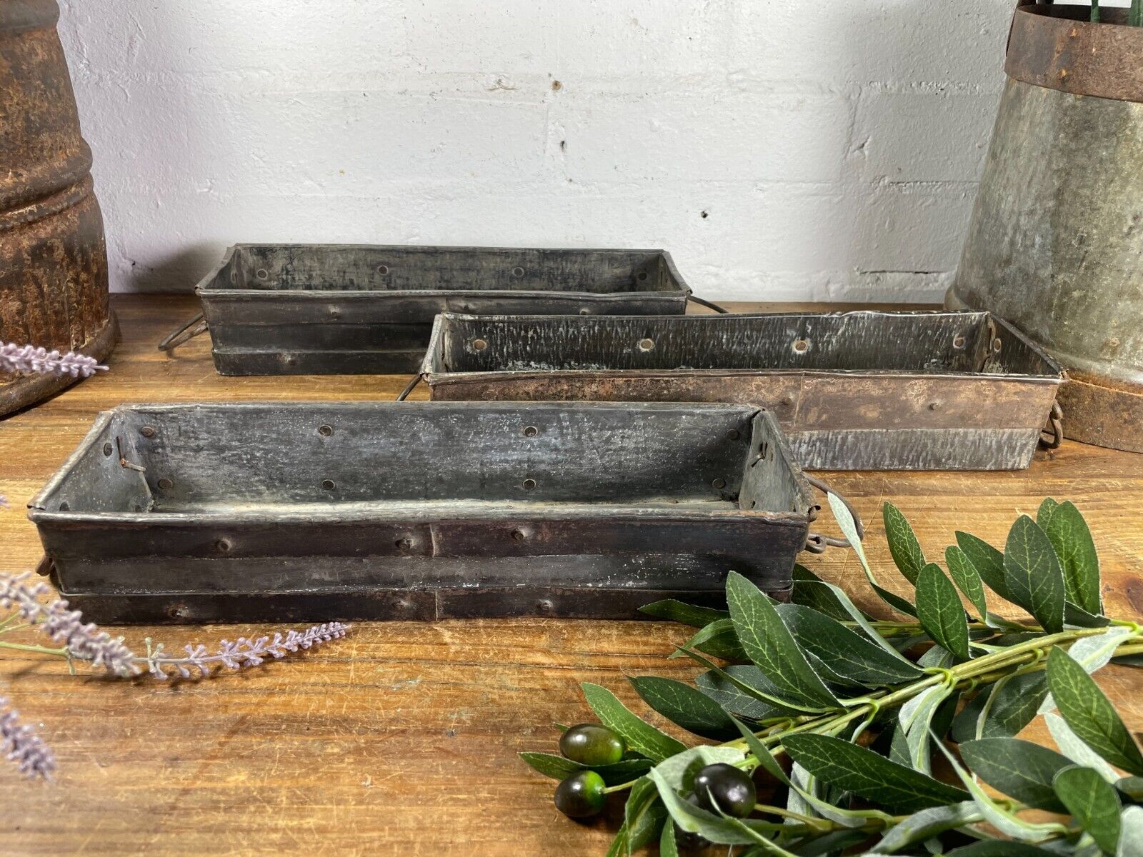 Vintage Rustic Galvanised Metal Candle Herb Planter Pen Desk Cutlery Bread Tray
