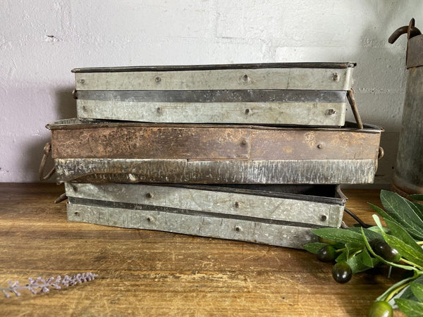 Vintage Rustic Galvanised Metal Candle Herb Planter Pen Desk Cutlery Bread Tray