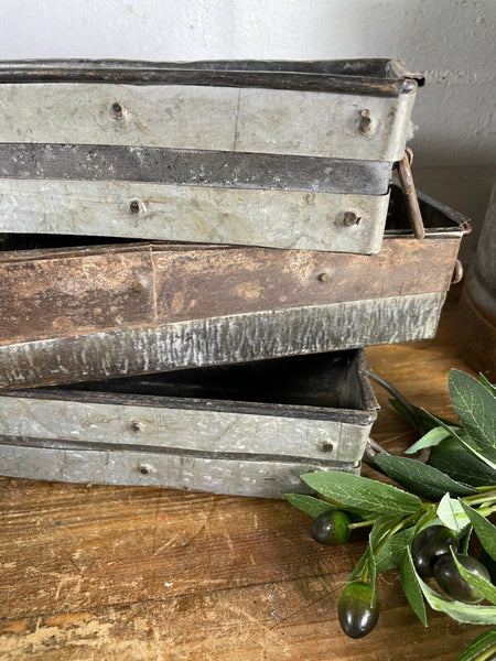 Vintage Rustic Galvanised Metal Candle Herb Planter Pen Desk Cutlery Bread Tray