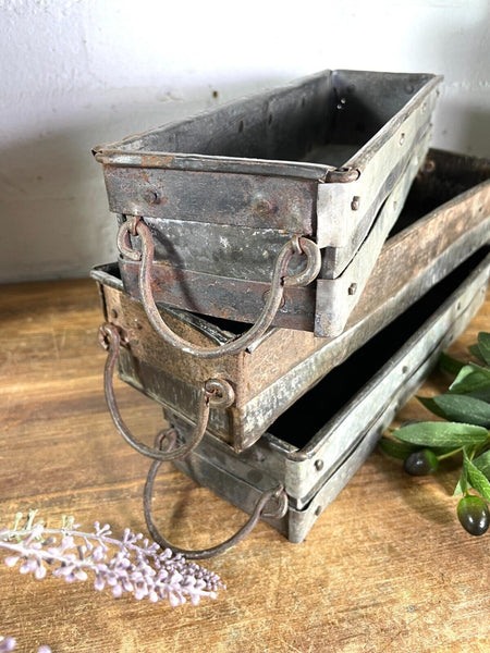 Vintage Rustic Galvanised Metal Candle Herb Planter Pen Desk Cutlery Bread Tray