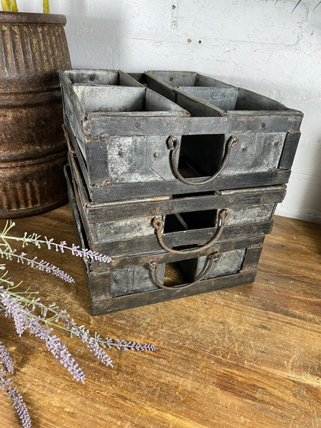 Vintage Rustic Galvanised Metal Herb Planter Desk Cutlery Condiments Bread Tray