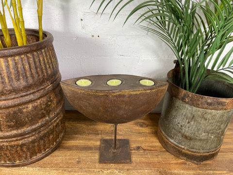 Vintage Rustic Hand Made Metal Iron Candle Tea Light Holder Sculpture
