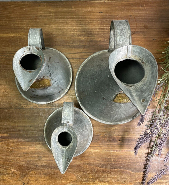 Set of 3 Vintage Rustic Galvanised Tin Metal Oil Measuring Jugs