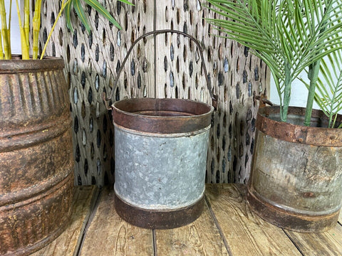 Large Vintage Reclaimed Heavy Duty Galvanised Iron Garden Planter Bucket Tub