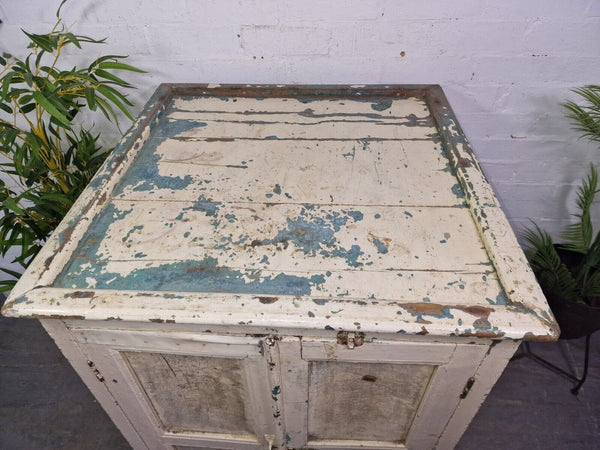 Vintage Rustic Indian White Wooden Shop Display Bathroom Kitchen Drinks Cabinet